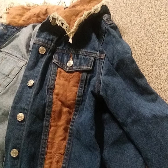 Jacket - Picture 2 of 3